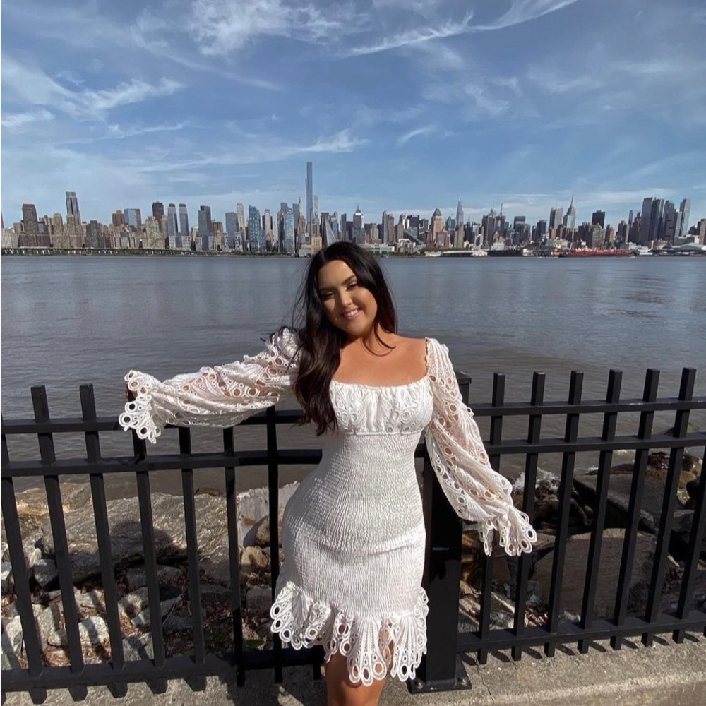 Pretty Little Thing White Off the Shoulder Dress